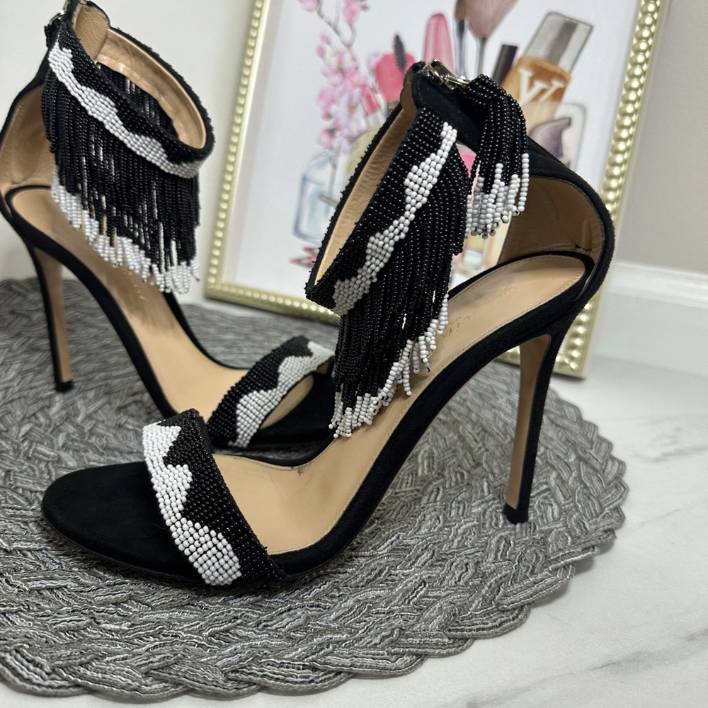 Gianvito Rossi Beaded And Suede heels. - Picture 11 of 14